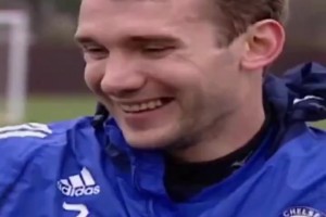 馬拉多納造訪切爾西影像，這就是球王的人格魅力！