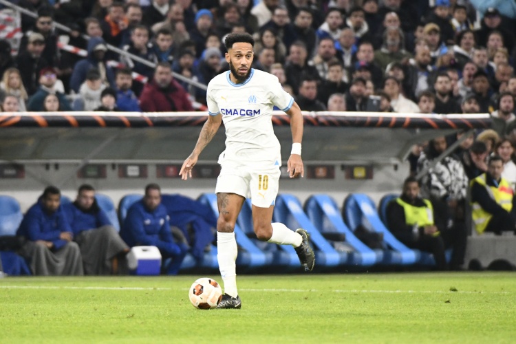 奧巴梅揚(yáng):我們作為一個(gè)團(tuán)隊(duì)?wèi)?zhàn)斗,教練希望我們做一些偉大的事情