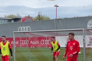 拜仁：到底發(fā)生了什么事情讓穆夏拉發(fā)出了豬叫聲