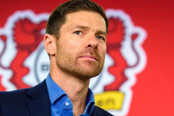 勒沃庫森現(xiàn)任主教練是誰？