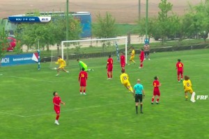U16國足0-3落后羅馬尼亞U16，防守走神對手包抄破門
